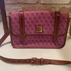 DOONEY & BOURKE Signature Canvas Crossbody Pink Brass Nameplate Leather 10x7